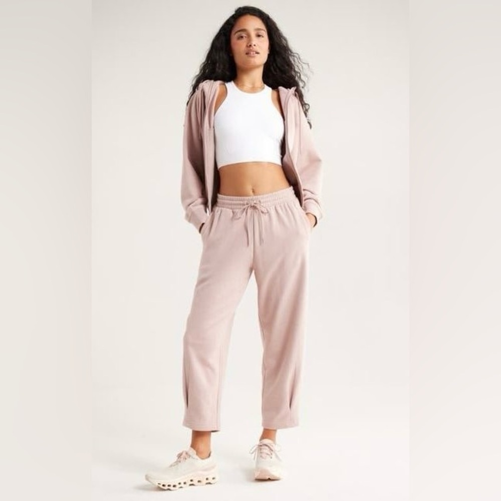 Zella Ultracozy Fleece Jacket & Joggers Set
